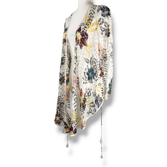 EUC Free People Floral Print Cropped Silk Blend Burnout Kimono Sz. XS White - Picture 2 of 14